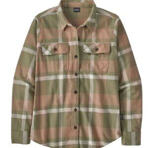 Patagonia Women's Long-Sleeved Organic Cotton Midweight Fjord Flannel Size S